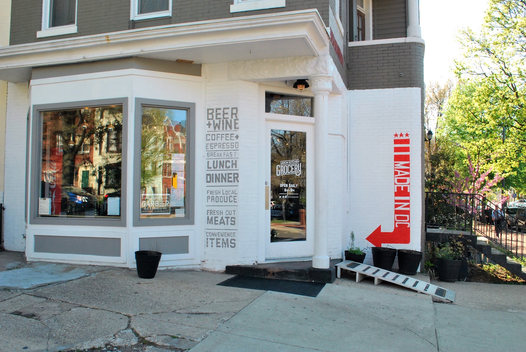 3rd St Store - Exterior - Streetview